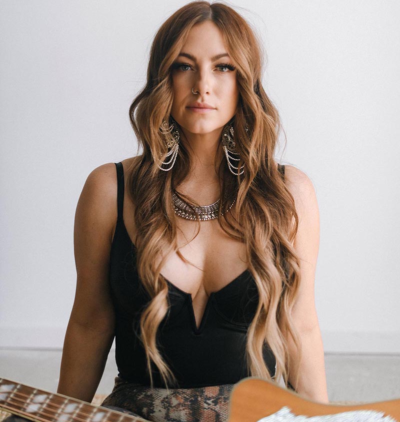 Mandy McMillan Bio Mandy McMillan Bio